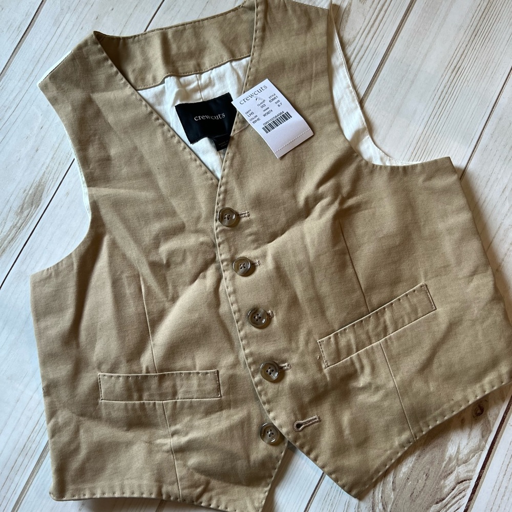 NWT J. Crew Crewcuts Boys Khaki Vest, size 6-7